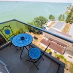 Аренда уютной 1-комнатной квартиры, 30 м², вид на озеро и море, Mamaia, Констанца, Румыния